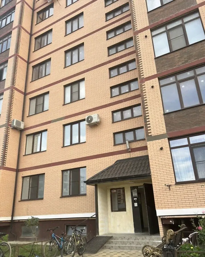 Продам многокомнатную новостройку 115.0 м² этаж 6/9 город Кизляр улица Имени Юрикова В. Ю 9а Дом по ул. Юрикова-2