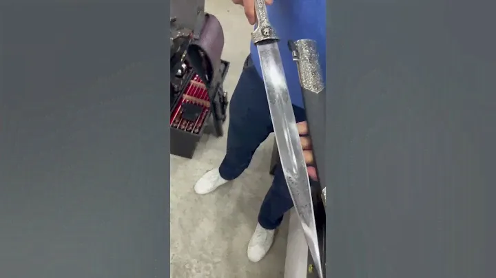 Красивый сувенирный Кинжал